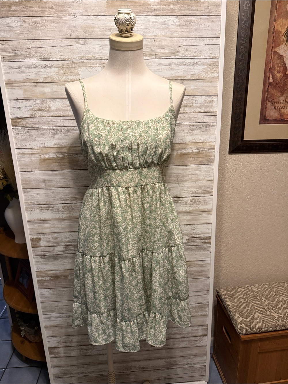 Light Green Floral Tiered Spaghetti Strap Dress